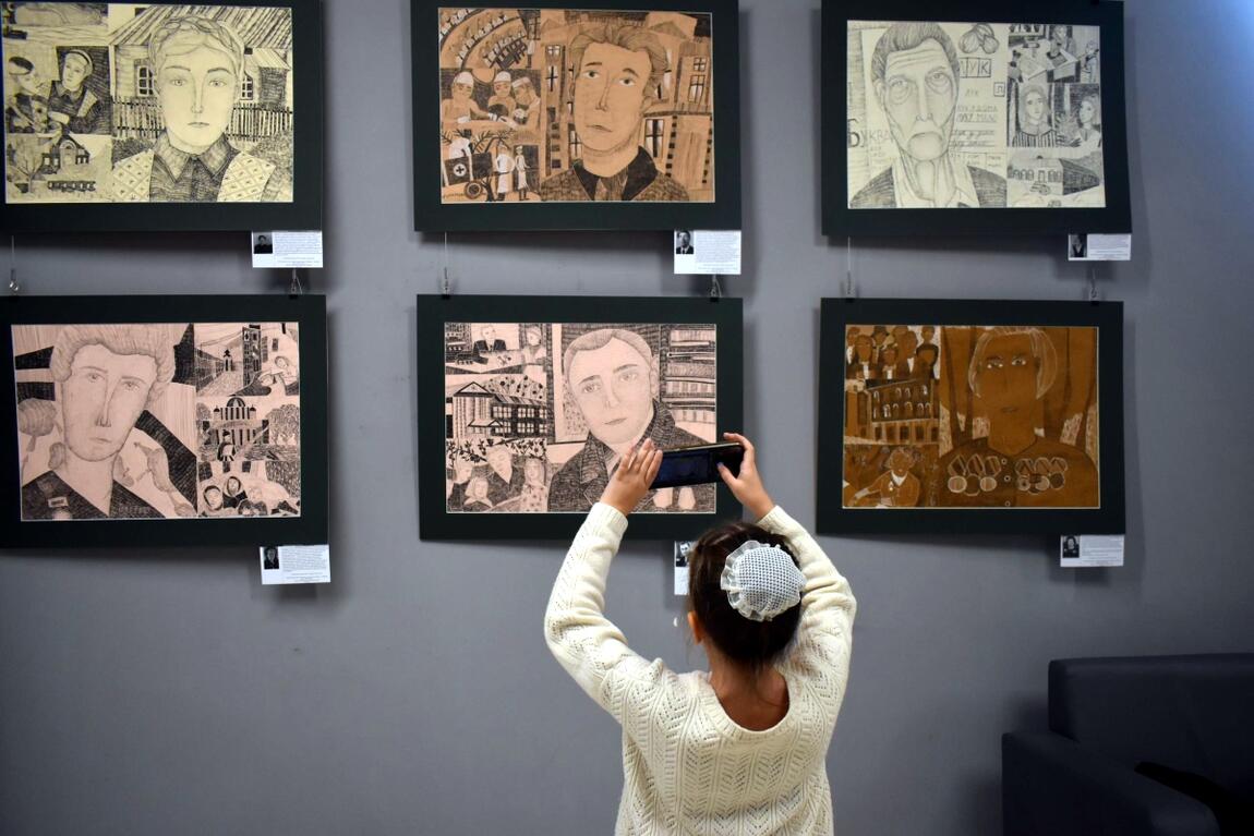 Открылась выставка «Фронтовой учитель»